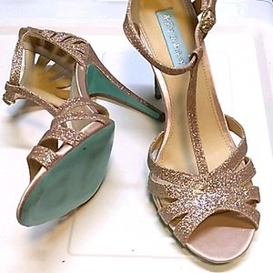 Betsy Johnson size 9